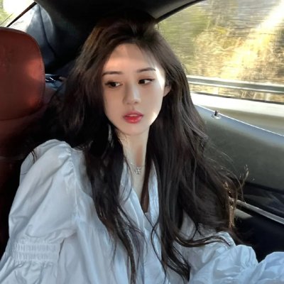 摊牌了，保安老爸是首富